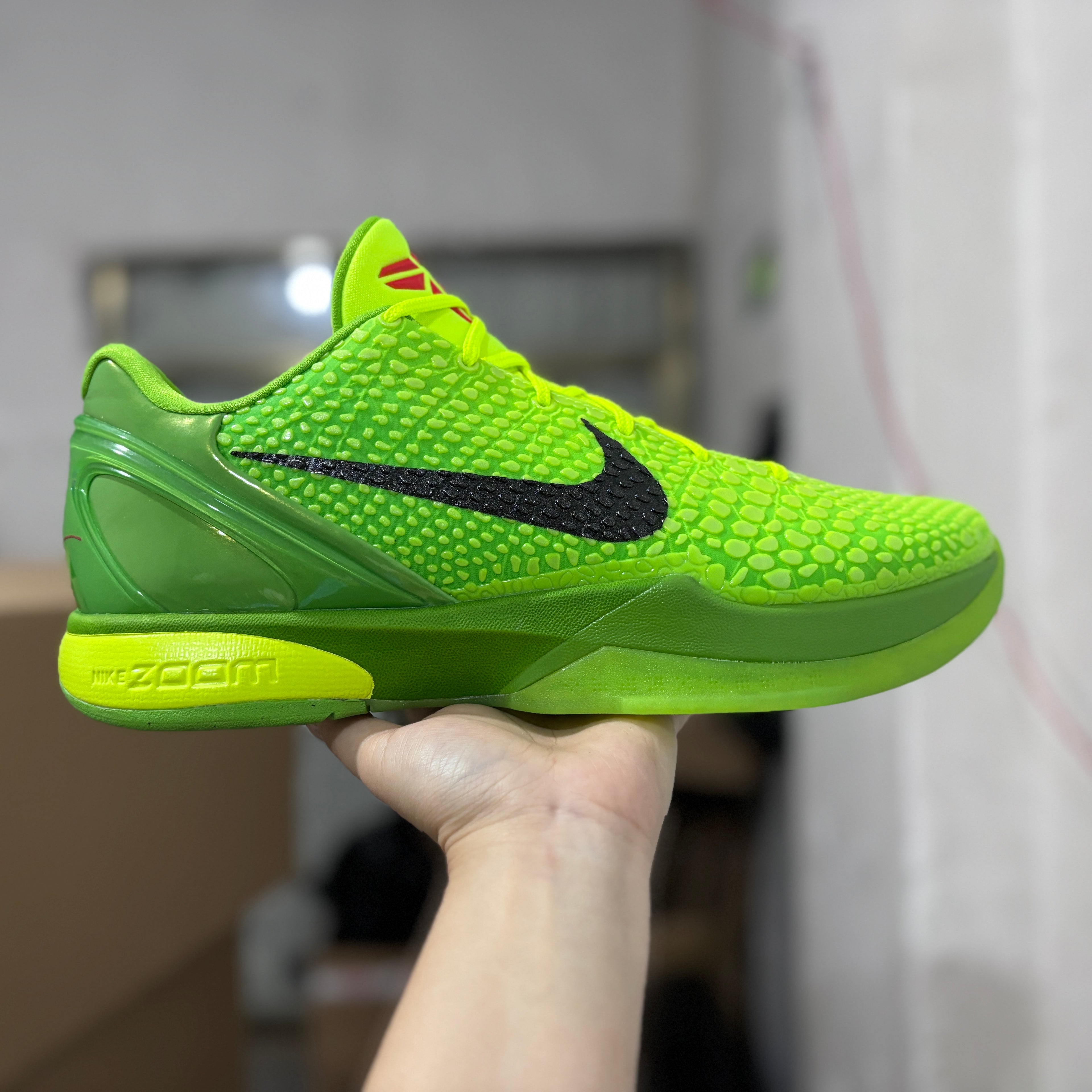 kobe 6 grinches